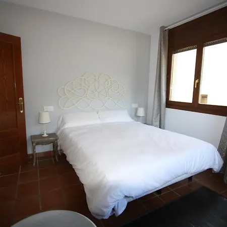 アパートホテル Selva Nevada La Virgen de la Vega