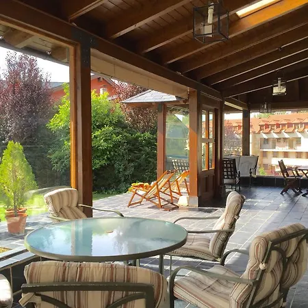 Selva Nevada アパートホテル